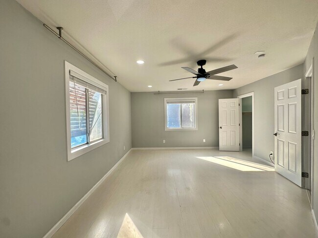 Foto del edificio - 294 Woodman St