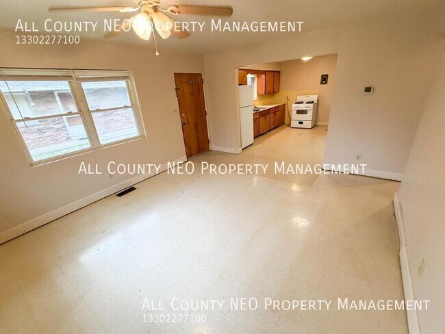 Foto del edificio - 429 Sullivan Ave