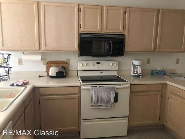 Foto del edificio - 3 br, 2 bath House - 2728 Leisure World