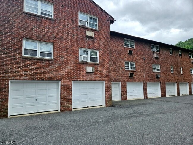 Foto del edificio - 201 Vail St