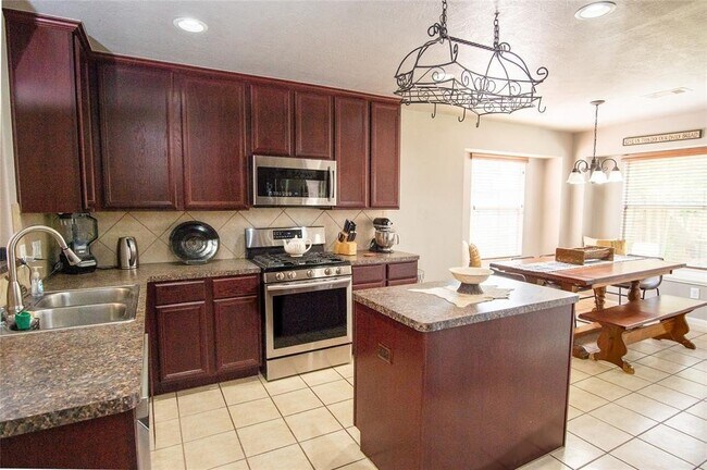 Building Photo - 8134 Silent Deep Dr
