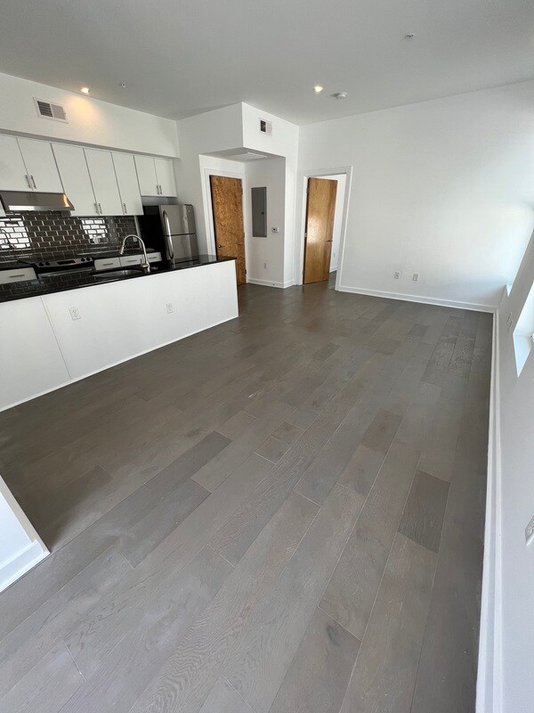 Foto del edificio - 317 N 24th St