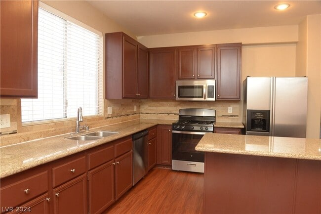 Building Photo - 6527 Tulip Garden Dr