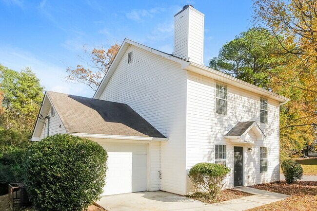 Foto del edificio - 5246 Kirk Dr