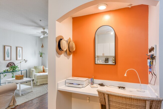 Foto del edificio - 605 Fairway Dr