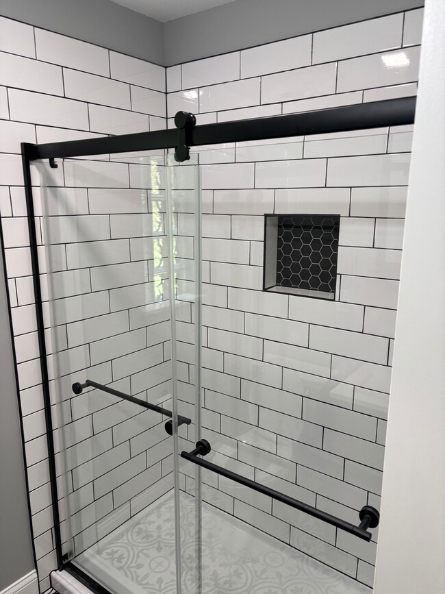 Foto del edificio - 3772 Zind Ln