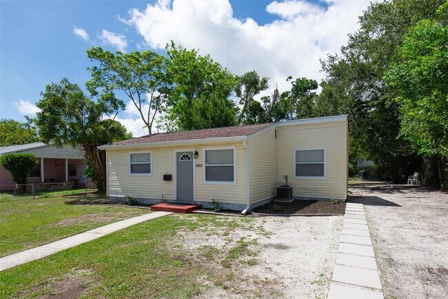 Foto del edificio - 4421 11th Ave S