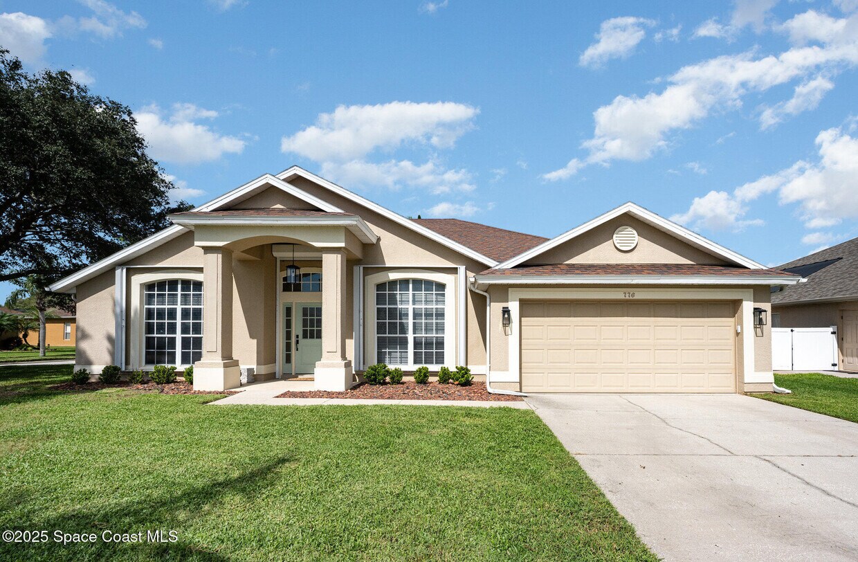 Foto principal - 776 Carriage Hill Rd