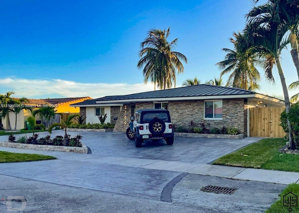 Foto principal - 2100 SW 100th Ave