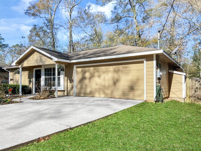 Foto del edificio - 10825 Royal Magnolia Dr