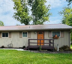 Building Photo - 4446 Glenwillow Dr