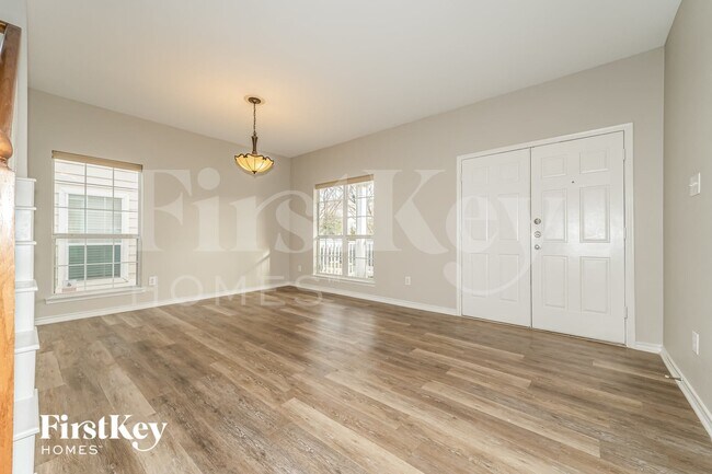 Building Photo - 1233 Chattahoochee