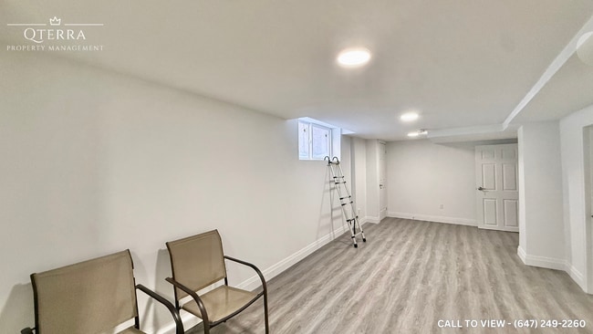 Building Photo - 76 William Honey Cres