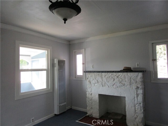 Building Photo - 2650 Tyler Ave