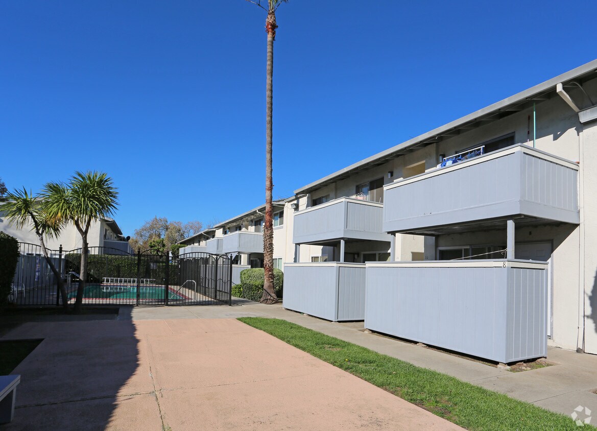 Foto del edificio - Country Lane Apartments