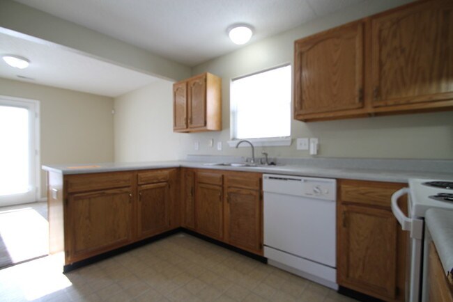 Large 2 Story Home In Orchard Valley Farms House For Rent In