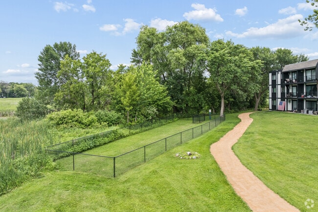 Dog Park - Dockside Apartments & Boat Slips - Lake Minnetonka