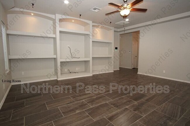 Building Photo - 307 Malta St