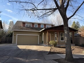 Building Photo - 139 Max Loop