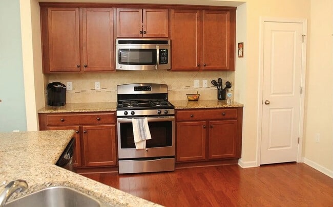Building Photo - 2088 Tanners Mill Dr