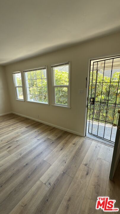 Building Photo - 383 Redondo Ave