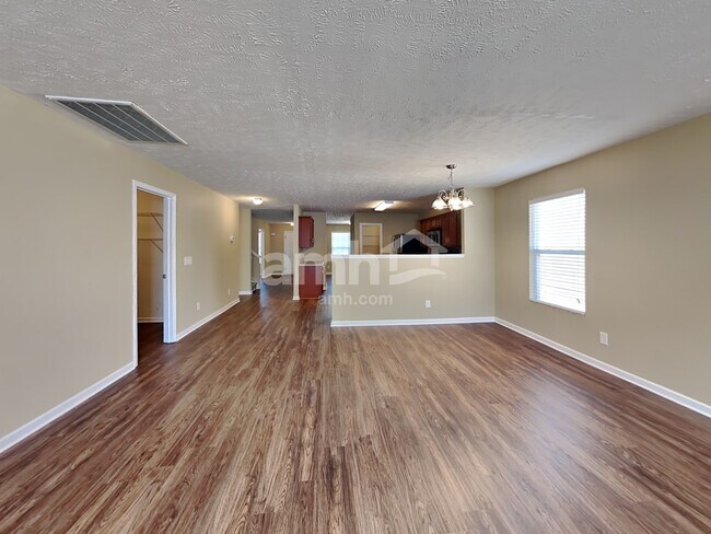 Building Photo - 3340 Blaze Dr