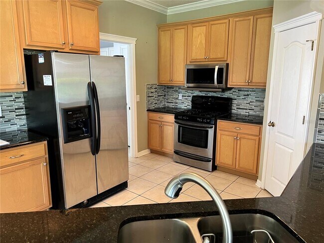 Foto del edificio - 7405 Surrey Wood Ln