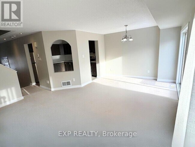 Building Photo - 213 Halyard Way