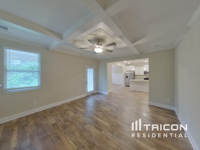 Building Photo - 2134 Pathfinder Dr