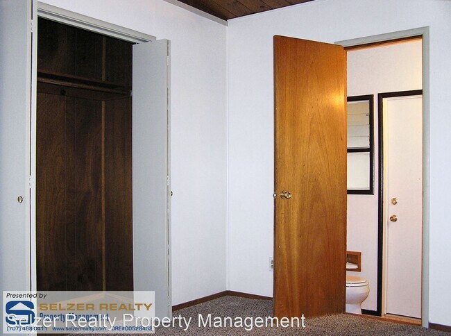 Foto del edificio - 2 br, 1.5 bath House - 517 S. Oak St.