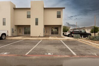 Building Photo - 4101 Blue Quail Rd