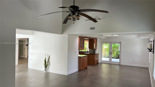 Living Room - 2411 S Miami Ave