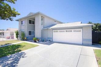 Building Photo - 2121 Ironbark Dr
