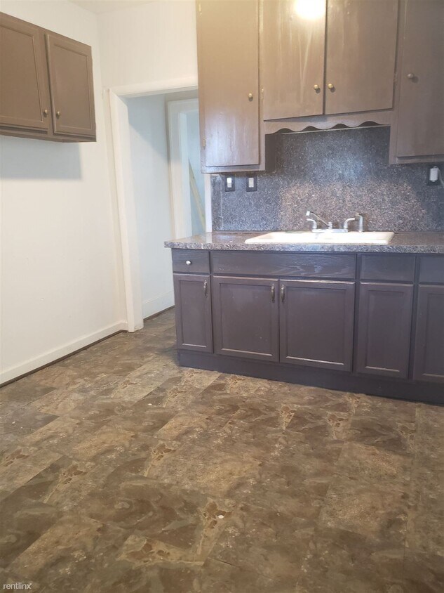 Building Photo - 4 br, 2 bath House - 20561 Dean St