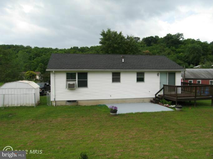 8591 Sheffield Manor Blvd, Waynesboro, PA 17268 House Rental in