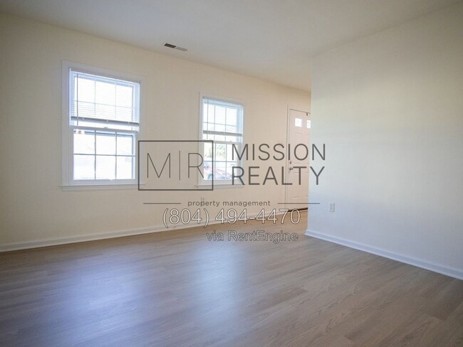 Building Photo - 1506 Honor Dr