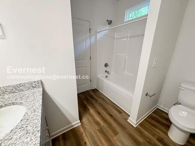 Foto del edificio - 2722 Crawford Ave