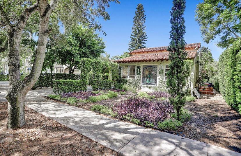 Foto principal - 1107 Alhambra Cir