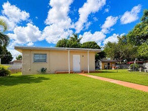 Building Photo - 8935 SW 28th St