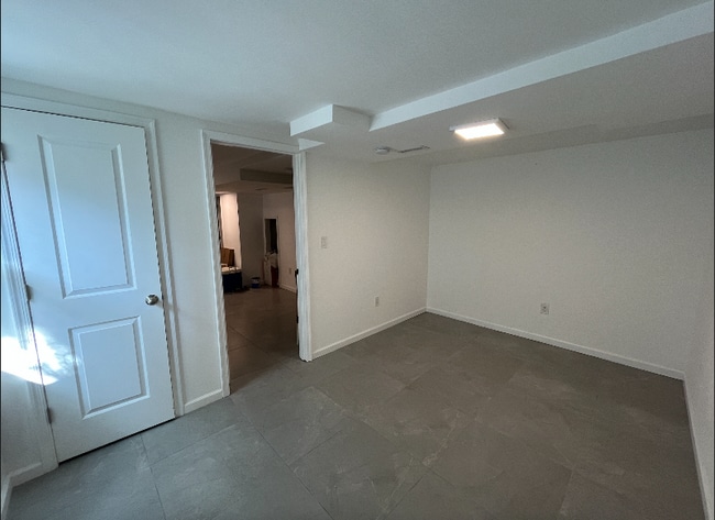 Building Photo - 669 Oglethorpe St NE