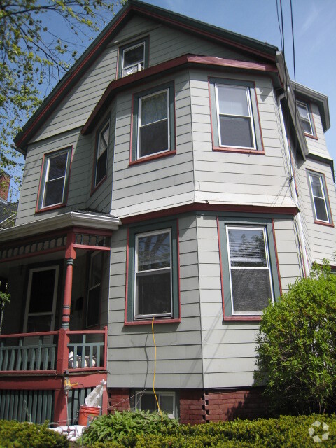 Building Photo - 16 Kidder Ave