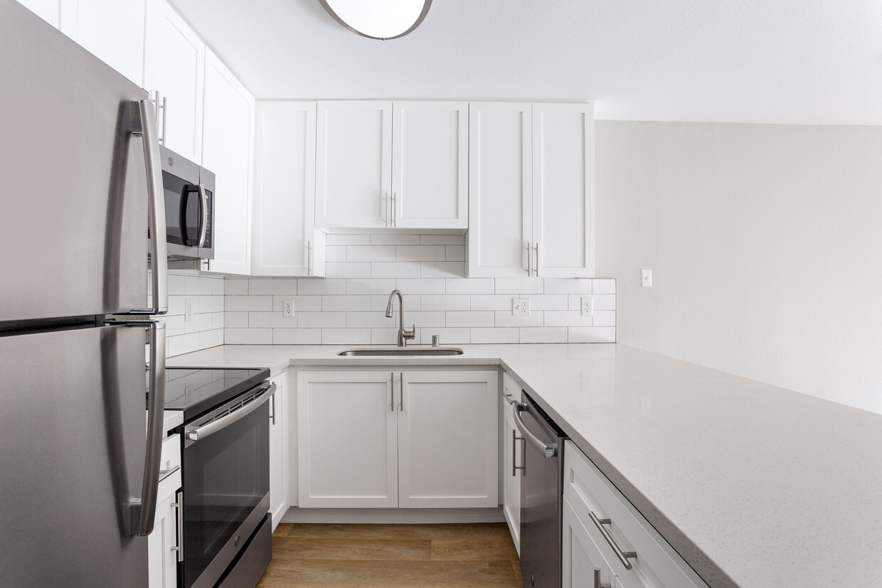 Summer House Apartments 433 Buena Vista Ave Alameda, CA