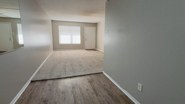 EPA 2BD2BA_ DINNING LIVING.jpeg - Live life on point at Eden Pont Apartment!