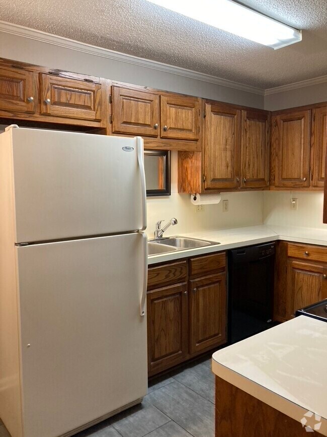 Colinwood Estates Apartments for Rent with Utilities Included Madison