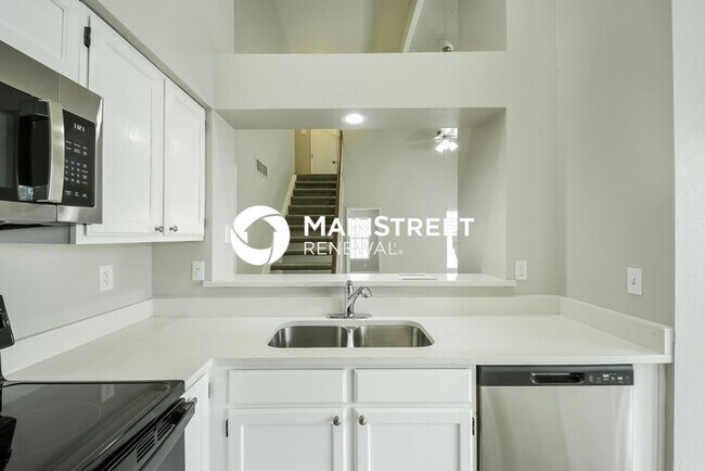 Foto del edificio - 4 Bedroom Pet-Friendly Home in Phoenix, AZ...