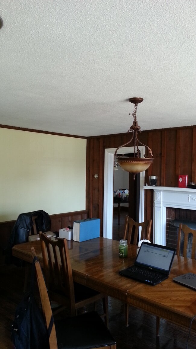 Foto del edificio - 169 Amherst St