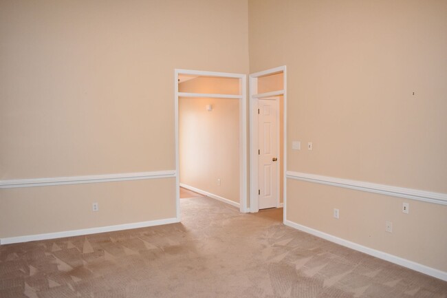 Building Photo - Charming 3bed/ 2 Bath Ranch in Lillington