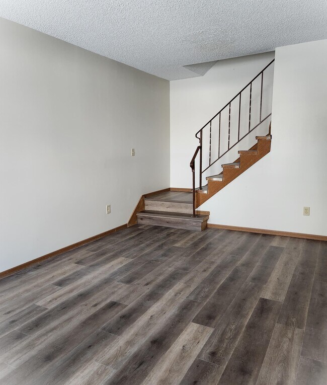 Foto del edificio - 5655 Brandlwood Ct