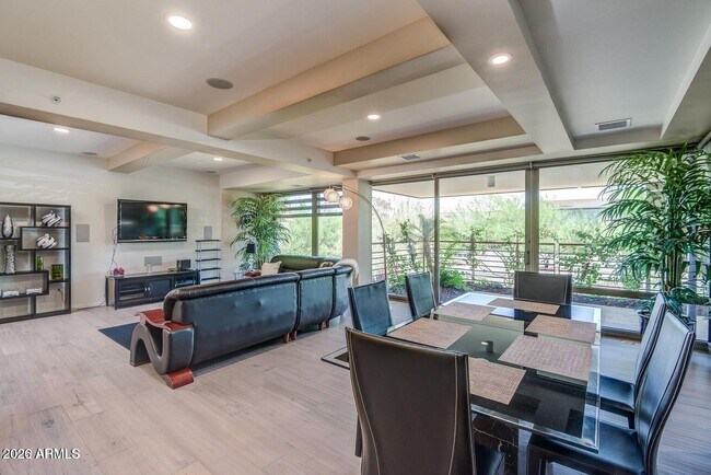 Building Photo - 7157 E Rancho Vista Dr