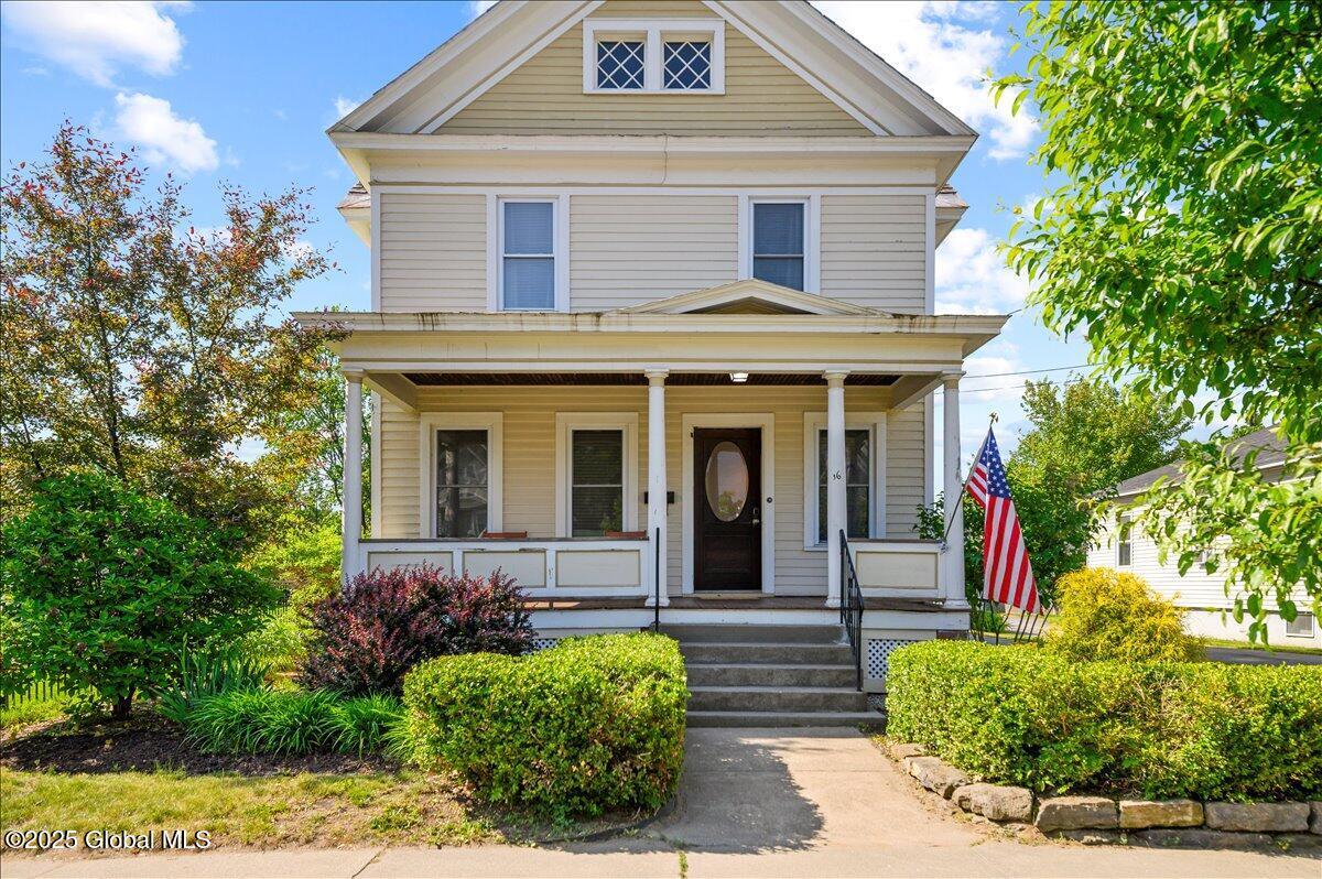 Primary Photo - 162 Lake Ave